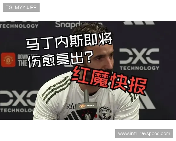 诺丁汉森林两分钟内连入两球反超,阿莫林场边无奈表情显现 诺丁汉森林两分钟内连入两球反超,阿莫林场边无奈表情显现