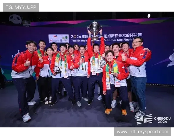 羽超联赛双胞胎组合吴意峰-吴意高默契防守引观众惊呼 羽超联赛双胞胎组合吴意峰-吴意高默契防守引观众惊呼