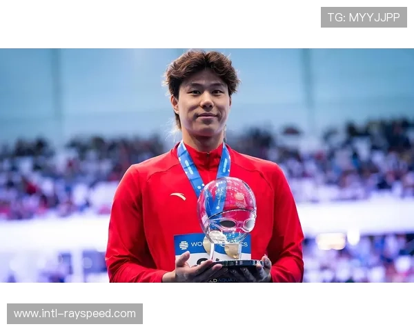 泳坛名将帕尔特里涅里谈火炬手经历:体育精神连接古今 泳坛名将帕尔特里涅里谈火炬手经历:体育精神连接古今